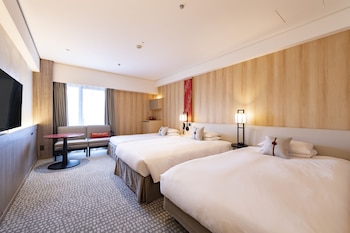 Concept Triple Room, Non Smoking, 2beds for 1-2 people (gym access, shuttle bus from Kyoto St)