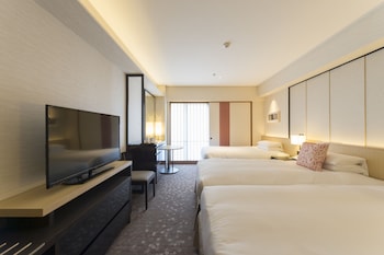 Premium Triple Room, Non Smoking, 2beds for 1-2 people (Gym Access)