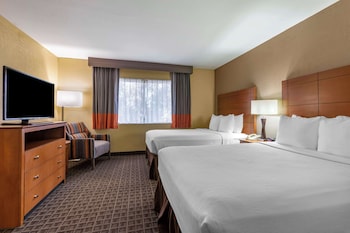 Suite, 2 Double Beds, Non Smoking