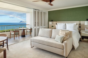 Club Ocean Front Room King, Club Lounge Access