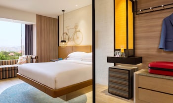 Club Room, 1 King Bed