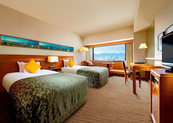 Main Building Executive Floor, Twin Room, Nonsmoking, Access to Gym, Indoor Pool (Single Use)