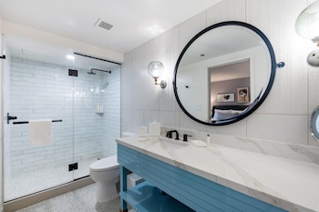 Suite, 1 Bedroom (Wild Rose Suite  King)