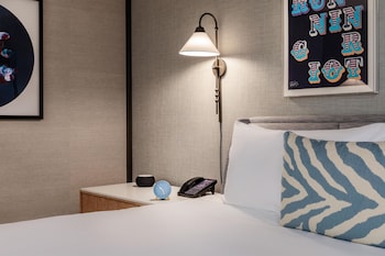 Premium Room, 1 King Bed