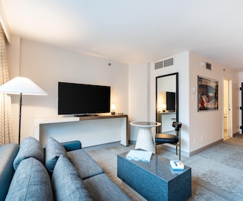 Suite, 1 Bedroom (Wild Rose Suite  King)