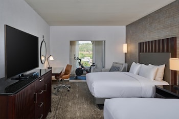 Room, 2 Queen Beds (with Peloton)