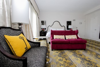 Junior Suite, 1 King Bed (Superior)