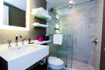 Junior Suite, 1 King Bed