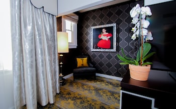Standard Room, 1 King Bed, Mobility Accessible