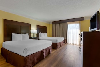 Standard Room, 2 Queen Beds, Non Smoking, Microwave