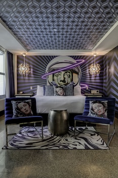 Artist Collection Poolside Cabana Suite
