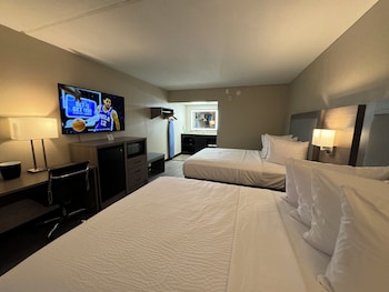 Room, 2 Queen Beds, Non Smoking