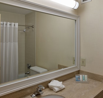 Room, 2 Double Beds, Accessible, Non Smoking (Roll-In Shower)