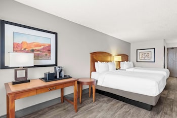 Standard Room, 2 Queen Beds, Non Smoking, Refrigerator