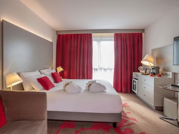 Privilege, Room, 1 Queen Bed with Sofa bed