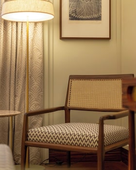 Deluxe Room (Avenue)