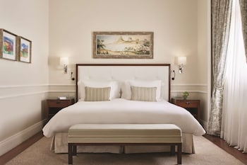 Deluxe Room, City View
