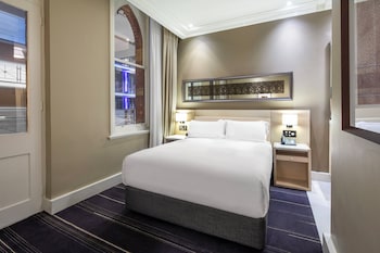 Classic Room, 1 Queen Bed