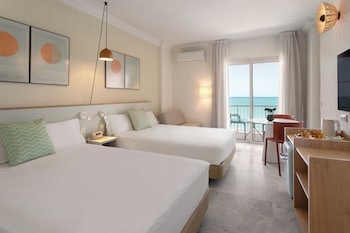 Superior Room, Sea View (2Adults 2Kids Frontal Sea View)