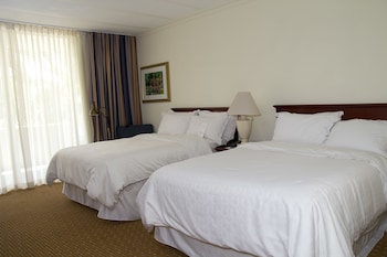 Club Room, 2 Queen Beds (Concierge level)