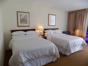 Club Room, 2 Queen Beds (Concierge level)