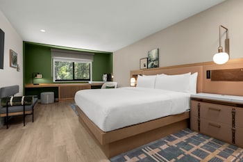 Standard Room, 1 King Bed