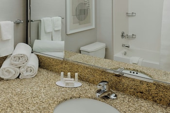 Room, 2 Queen Beds, Hearing Accessible