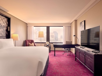 Luxury City Room, King Bed, High Floor, City View