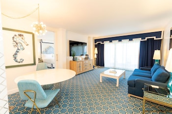 Suite, Terrace, Oceanfront (Lanai)