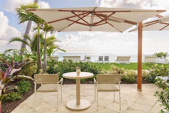 Suite, Terrace, Oceanfront (Lanai)