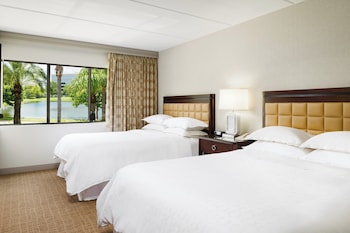 Suite, 1 Bedroom, Two Queen Beds & Sofa Bed