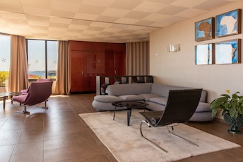 Presidential Suite, 1 King Bed, Sea View
