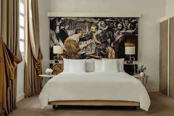Premier Room