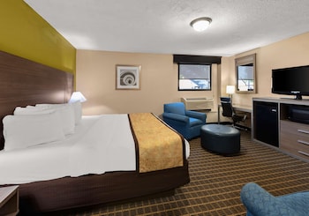 Suite, 1 King Bed, Non Smoking, Jetted Tub
