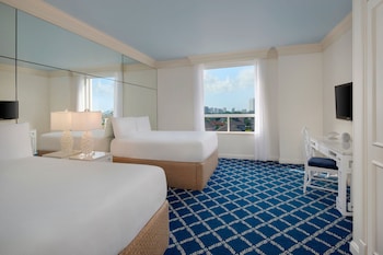 Deluxe Room, 2 Double Beds, Ocean View