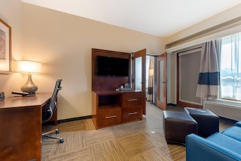City Suite, Non Smoking, Balcony (Accessible)