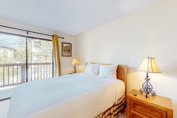 Condo, 2 Bedrooms (Deluxe)