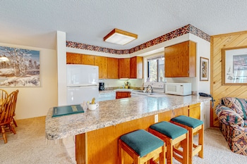 Condo, 2 Bedrooms (Deluxe)