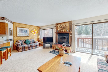 Condo, 2 Bedrooms (Deluxe)