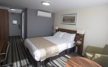 Standard Room, 1 Double Bed (Walk-In Shower)