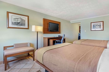 Standard Room, 2 Queen Beds, Non Smoking, Refrigerator & Microwave