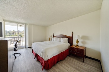 Standard Room, 1 Queen Bed