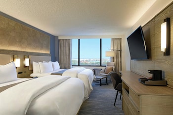Traditional Room, 2 Queen Beds (Hearing Accessible)