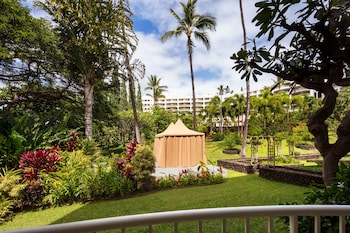 Suite, 1 Bedroom, Garden View, Corner (2 Double Beds)