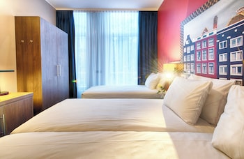 Comfort Room (1 Twin Bed 1 Single Bed)