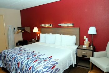 Superior Room, 1 King Bed, Accessible (Smoke Free)
