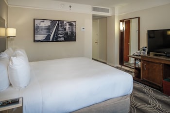 Deluxe Room, 1 King Bed, Non Smoking