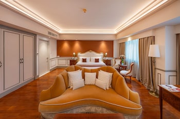 Club Grand Suite