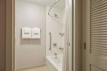 Room, 2 Double Beds (Hearing Accessible)