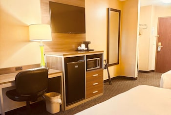 Standard Room, 2 Queen Beds